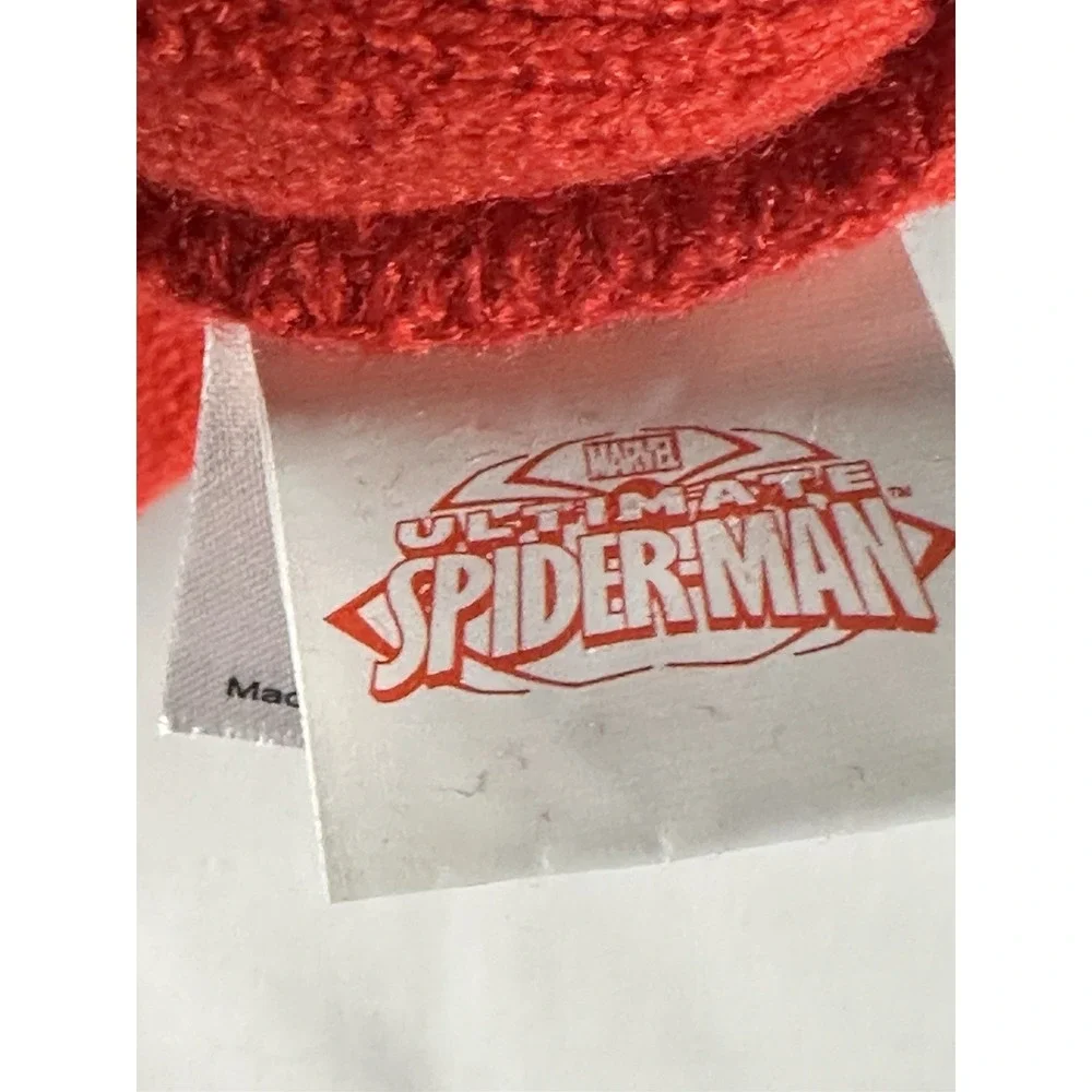 Marvel Spider Man Red Knit Beanie Face Winter Hat One Size Pre Owned